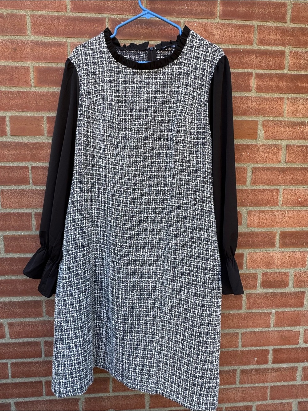 BLOOMCHIC Plus Size 18/20 Black White Tweed Shift Dress Long Sleeve Ruffle Cuff